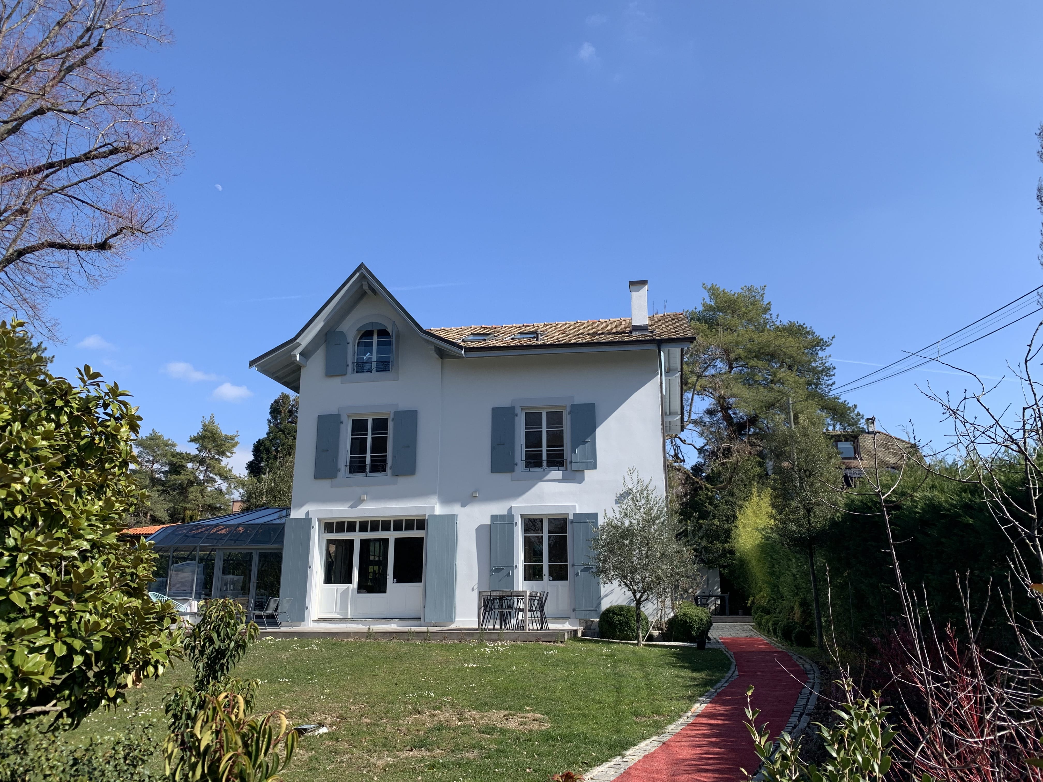 Transformation des combles et intervention sur la toiture d'une maison construite en 1919